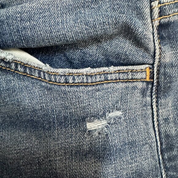 EUC Hudson Jeans Heidi Flare Distressed Hem Women’s Size 26 Blue Denim - Picture 7 of 7